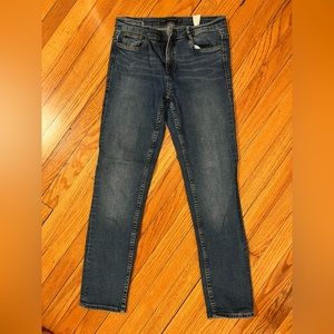 Zara mid rise skinny Jean - size 8